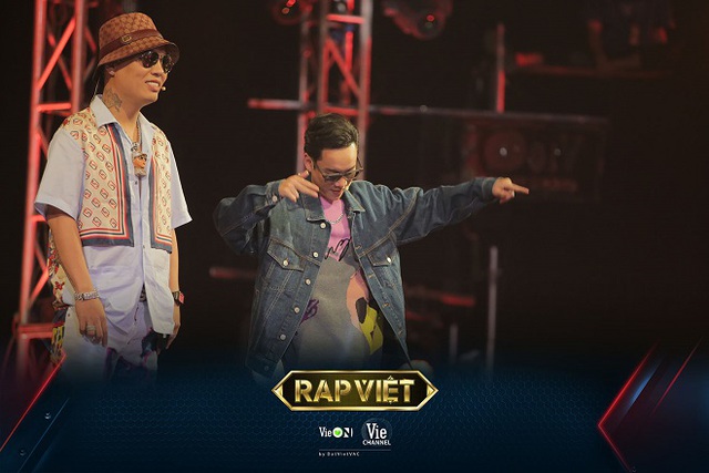 Chung kết Rap Việt, chung kết Rap Việt mùa 2, Blacka mở màn chung kết, Blacka mở màn chung kết Rap Việt mùa 2, Rap Việt mùa 2, trao giải Rap Việt mùa 2, Rap Việt