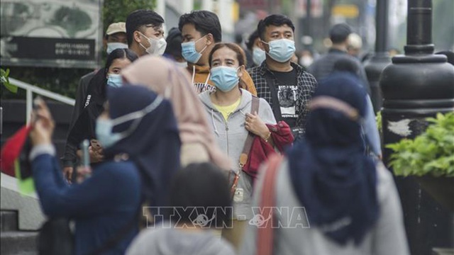 Sống chung an toàn với Covid, sống chung với Covid, Indonesia bỏ khẩu trang