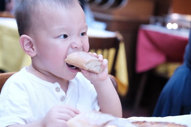 Chọn bảo mẫu, Sao Việt chọn bảo mẫu cho con, tiêu chí chọn bảo mẫu của sao Việt, bảo mẫu nhà sao Việt, bảo mẫu của con sao Việt, sao Việt, con của sao Việt, bảo mẫu