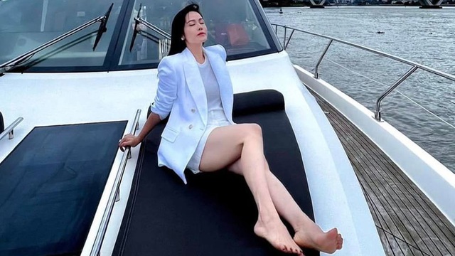 Nhật Kim Anh thả 'thính', fan đẩy thuyền về với chồng cũ