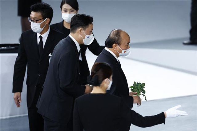 Chủ tịch nước Nguyễn Xuân Phúc, Lễ Quốc tang cố Thủ tướng Nhật Bản