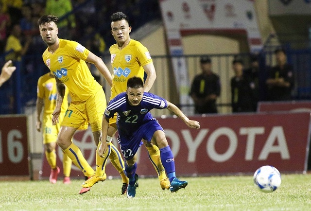ĐIỂM NHẤN Vòng 18 V-League 2017: FLC Thanh Hóa thua 2 trận liên tiếp