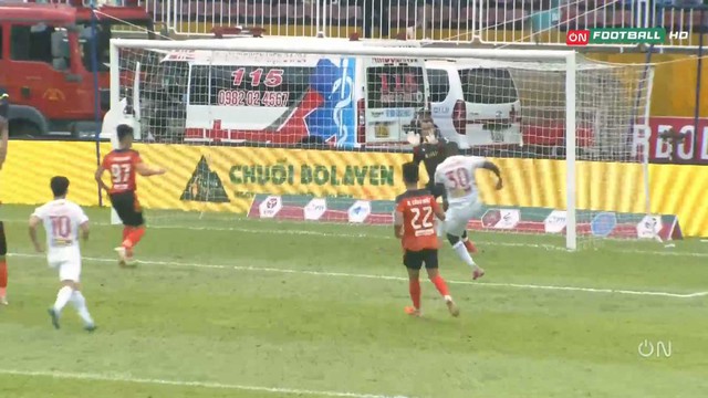 Video bàn thắng HAGL 1-0 Đà Nẵng: Chiến thắng đầu tiên của thầy trò HLV Kiatisak