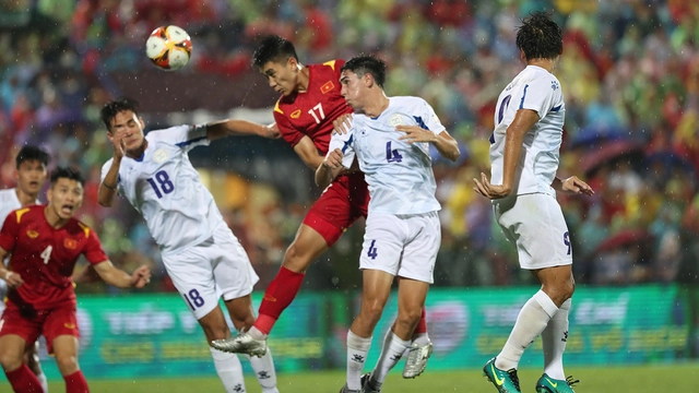 U23 Philippines đã dốc cạn thể lực sau trận hoà U23 Việt Nam hôm 8-5. Ảnh: Hoàng Linh