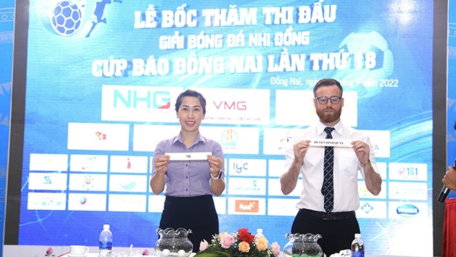 BTC bốc thăm và công bố giải đấu vào sáng 19-7 tại Đồng Nai. Ảnh: Đất Việt