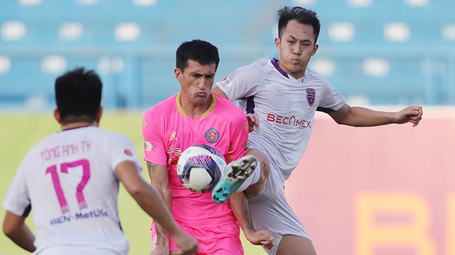 Merlo không thể toả sáng để giúp Sài Gòn FC vòng 12 trên sân Bình Dương. Ảnh: VPF