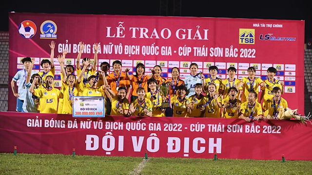 Đội bóng của HLV Đoàn Thị Kim Chi vẫn thống trị làng bóng đá nữ nước nhà. Ảnh: AN
