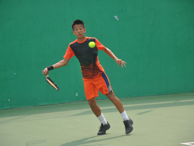 Tay vợt Võ Quốc Uy vào chung kết 2 nội dung để có 1 chức vô địch giải U14 ITF nhóm 2 châu Á 2018. Ảnh: BM