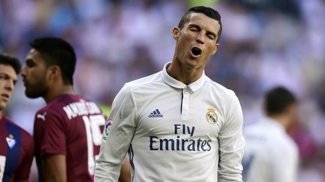 Giật mình với những lý do khiến Ronaldo bị ghét cay, ghét đắng