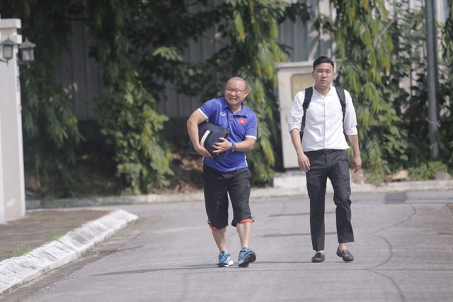 park hang seo, hlv park hang seo, vff, aff cup, sea games, asian cup, hlv park hang seo gia hạn hợp đồng, hlv park hang seo đàm phán hợp đồng với vff, lee dong jun