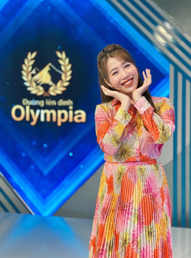 Đường lên đỉnh Olympia, MC Diệp Chi nói gì về Khánh Vy, MC Diệp Chi, Khánh Vy, hot girl 7 thứ tiếng Khánh Vy, MC Đường lên đỉnh Olympia, Ngọc Huy