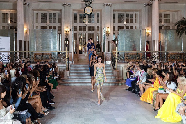 NTK Trần Hùng, London Fashion Week 2022, TikTok, Hương Ly, Hoàng Dung, Tuần lễ thời trang London 