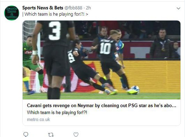 Cavani bị 'ném đá' dữ dội vì pha tắc bóng với Neymar