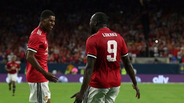 CĐV Man United phát cuồng về 'song sát' Lukaku và Rashford