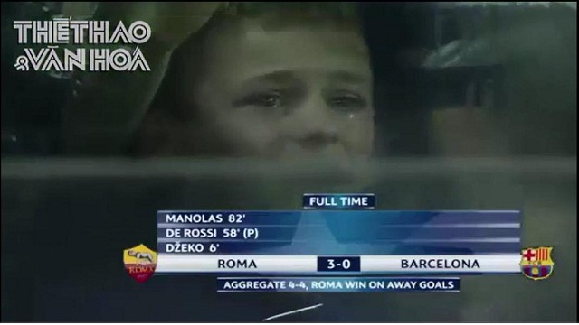 Ám ảnh với hàng loạt fan nhí Barca khóc như mưa sau trận thua không tưởng Roma