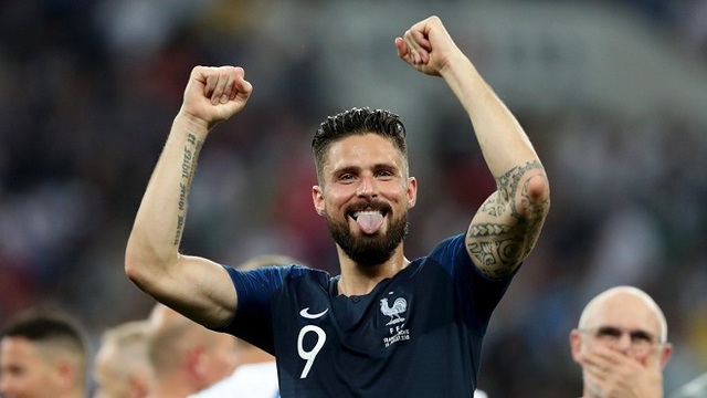 Giroud đá cả giải không có cú sút trúng đích nào nhưng cầm Cúp vàng thì lâu nhất