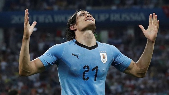 ĐIỂM NHẤN Uruguay 2-1 Bồ Đào Nha: Cavani dạy cho Ronaldo một bài học. Uruguay thành công với sơ đồ 4-4-2