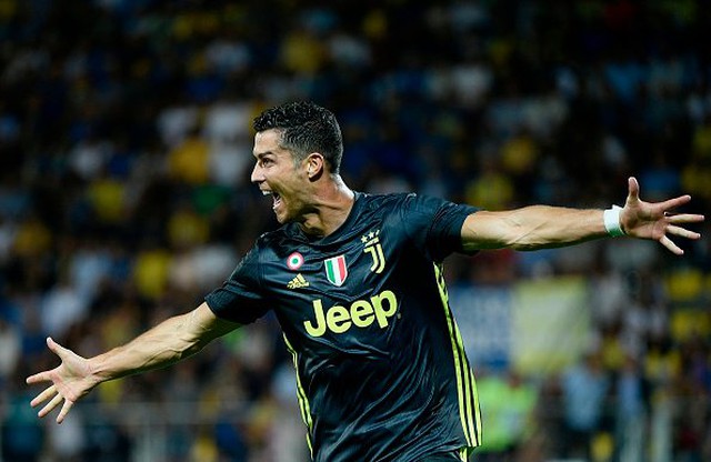 Frosinone 0-2 Juventus: Ronaldo ghi bàn trận thứ 2 liên tiếp, Juve dẫn đầu Serie A