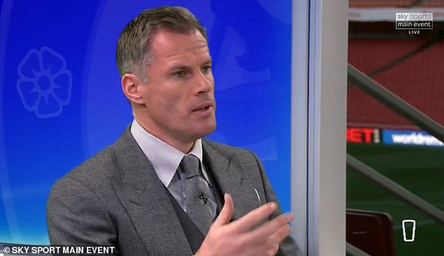 Carragher dự đoán M.U và Arsenal cán đích ngoài Top 4