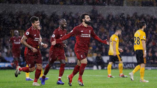 Klopp nói về chấn thương của Salah sau vụ khóa tay của Ramos khiến fan Liverpool cay mũi