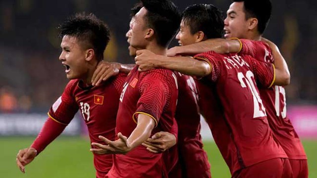 Asian Cup 29/12: HLV Iraq tin đá với Việt Nam khó hơn Iran. CĐV Trung Quốc ghen tị về đội hình của Việt Nam