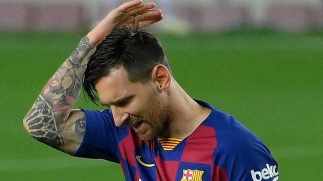 Barcelona: Sốc với phản ứng của Messi sau khi lập siêu phẩm đá phạt 