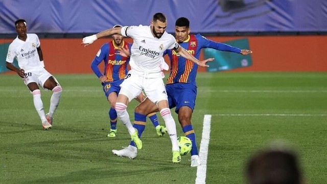 Benzema, karim benzema, Kết quả Real Madrid Barcelona, BXH La Liga, Real phản công sắc bén, Messi cô đơn, Kết quả bóng đá, Kết quả La Liga, video Real Madrid Barcelona,  cuộc đua vô địch La Liga