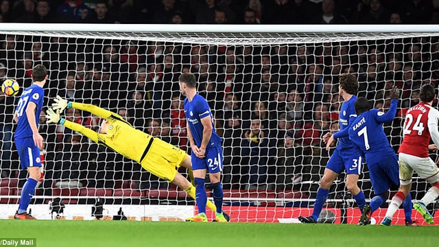 Video bàn thắng Arsenal 2-2 Chelsea: Tranh cãi, rượt đuổi hấp dẫn đến phút cuối