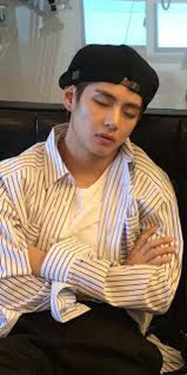 BTS, BTS tin tức, BTS thành viên, Kpop, BTS profile, BTS youtube, BTS gif, V, V BTS, BTS V, BTS photo, BTS khi ngủ, ARMY, BTS idol, BTS sleeping, bts jungkook, Jungkook