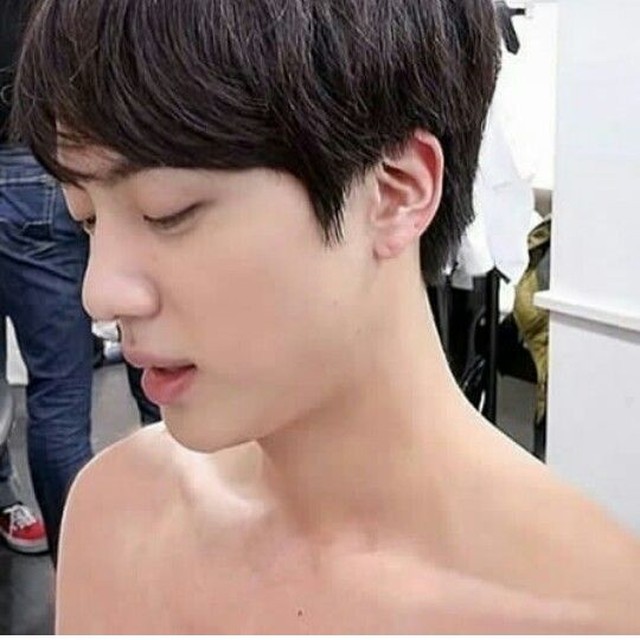 BTS, BTS tin tức, BTS thành viên, Kpop, ARMY, V, V BTS, BTS V, Jimin, Jimin BTS, BTS Jimin, J-Hope, Jin, Jin BTS, BTS Jin, BTS body, BTS sexy, BTS idol