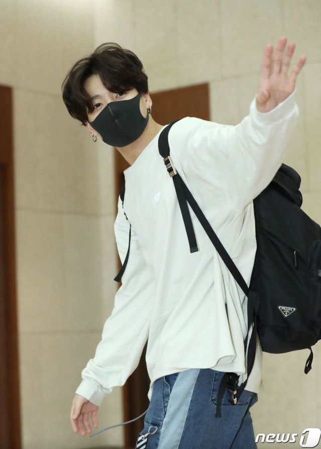 BTS, BTS tin tức, BTS thành viên, Kpop, Jungkook, BTS Jungkook, Jungkook BTS, BTS idol, BTS sân bay, BTS airport, BTS thời trang, BTS fashion, BTS ảnh, ảnh BTS