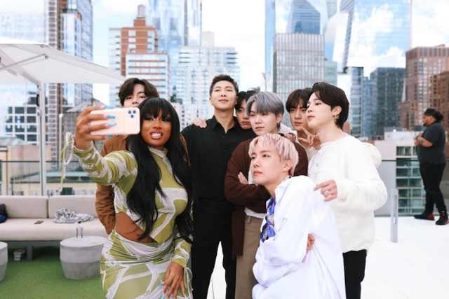 BTS, BTS tin tức, BTS thành viên, Kpop, ARMY, BTS New York, BTS New York 2021, BTS idol, BTS profile, BTS V, BTS Jimin, BTS J-Hope, Megan Thee Stallion, BTS youtube