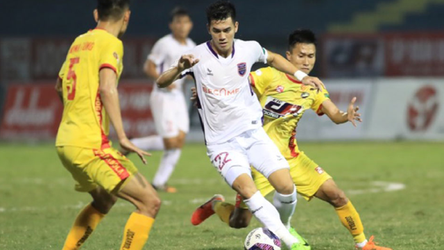 Trực tiếp bóng đá TPHCM vs Bình Dương, V-League vòng 3 (19h15 hôm nay)