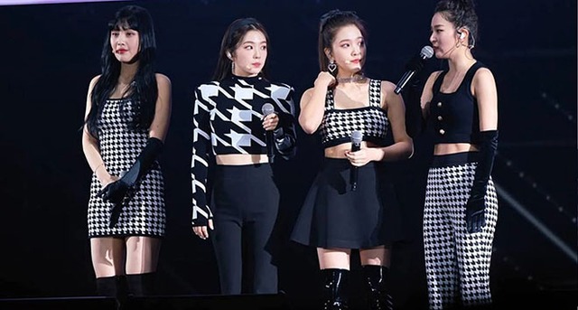 Blackpink, Twice, Lisa, Jeongyeon, Red Velvet, Aespa, Twice mặc đồ gai mắt, Kpop