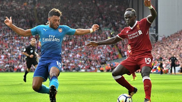 Alex Oxlade-Chamberlain kiểm tra y tế, gia nhập Liverpool với giá 35 triệu bảng