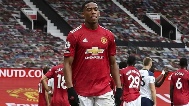 Anthony Martial lại gây thất vọng: Tài năng nhưng 'mong manh, dễ vỡ'