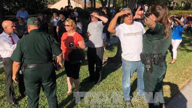 Vụ xả súng ở Florida: Tổng thống Mỹ kêu gọi hàn gắn và hòa bình