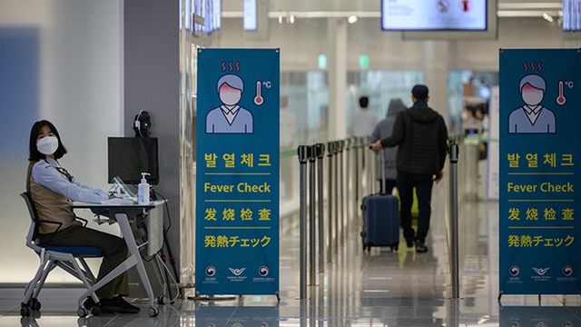 Hàn Quốc: Chưa có kế hoạch tiêm vaccine phòng Covid-19 cho người trên 65 tuổi