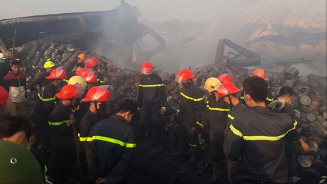 Thanh Hóa: Tìm thấy 1 thi thể nạn nhân trong vụ cháy tại Công ty cổ phần bánh kẹo Tràng An