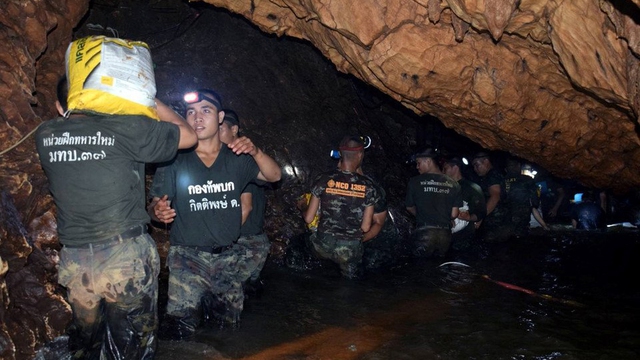 Giải cứu đội bóng thiếu niên Thái Lan: Phát hiện một đường hầm mới