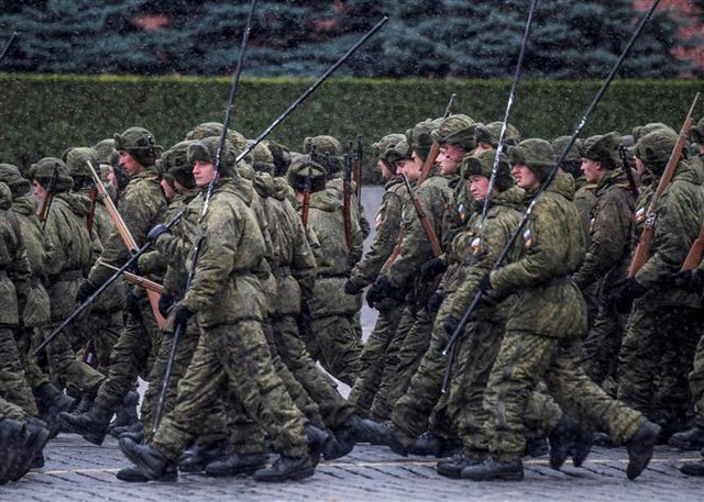 tình hình Ukraine, quan hệ Nga Ukraine, căng thẳng Nga Ukraine, Donetsk và Lugansk, căng thẳng Nga Mỹ, Nga và NATO, quốc phòng nga, tình trạng khẩn cấp ở Ukraine