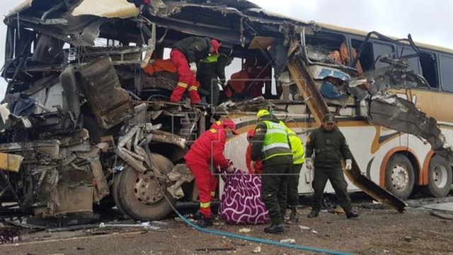 Tai nạn xe buýt thảm khốc tại Bolivia, hơn 50 người thương vong