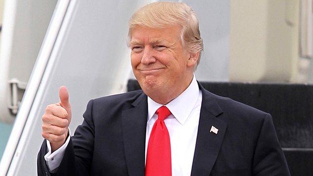 TRỰC TIẾP: Lễ đón Tổng thống Mỹ Donal Trump đến Đà Nẵng dự APEC