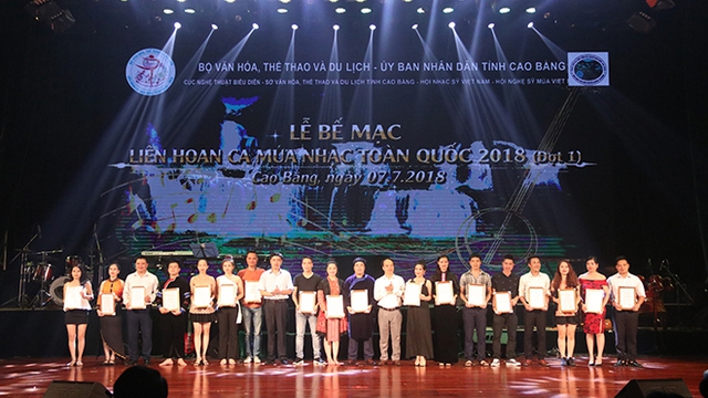 Lễ bế mạc Liên hoan Ca múa nhạc toàn quốc 2018