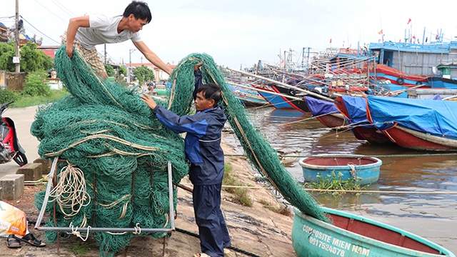 Tin bão khẩn cấp cơn bão số 8 và các chỉ đạo ứng phó