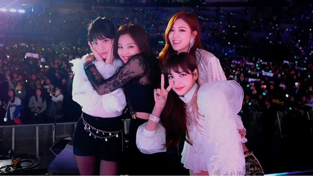 Blackpink, BigBang, 2NE1, Winner, iKon, AKMU, Thời trang sân khấu cực chất của sao nhà YG, thời trang sao Kpop, trang phục sân khấu Blackpink, thời trang Blackpink