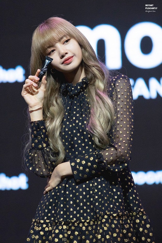 Blackpink, Lisa, Thời trang Blackpink, Lisa Blackpink, Lisa celine, Blackpink đại sứ toàn cầu, Lisa là đại sứ toàn cầu của Celine, Thời trang lisa, Lisa blackpink fashion