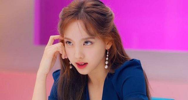 Twice, Nayeon, Blackpink, Jennie, Jisoo, BTS, Jungkook, Red Velvet, Nayeon twice, sự thật về nayeon, nayeon thỏ, nayeon mặt mộc, nayeon ảnh đẹp, nayeon 2020, twice 2020