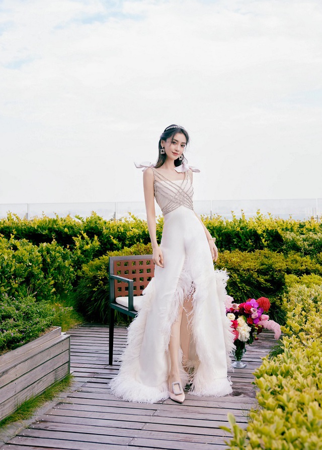 Angelababy, Dương Dĩnh, huỳnh hiểu minh, angelababy thái từ khôn, angelababy ly hôn, angelababy phim mới, angelababy roger vivier, dương dĩnh phim, angelababy ảnh đẹp