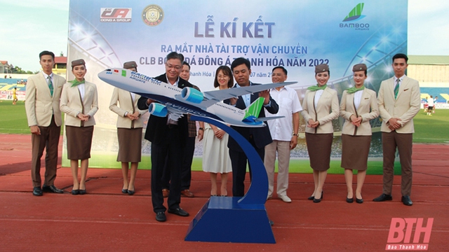 Bamboo Airways tài trợ vận chuyển cho CLB Đông Á Thanh Hoá năm thứ 2 liên tiếp